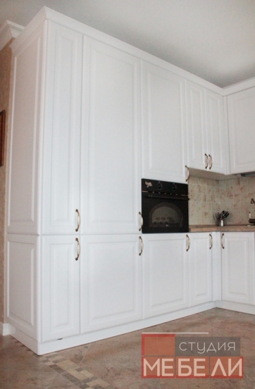 Классическая белая кухня