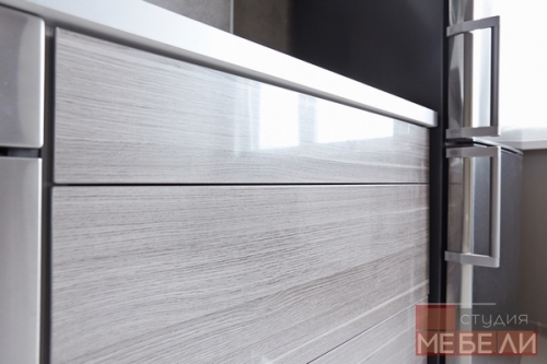 Современная угловая кухня из пластика