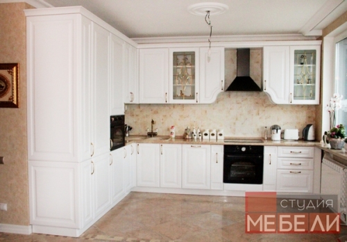 Классическая белая кухня