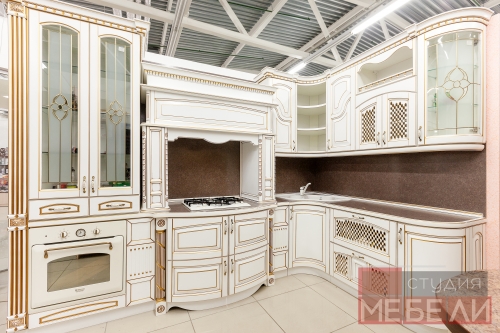 Изысканная кухня из массива со скидкой 70%