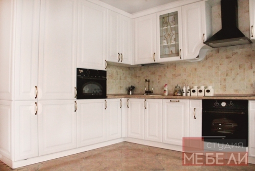 Классическая белая кухня