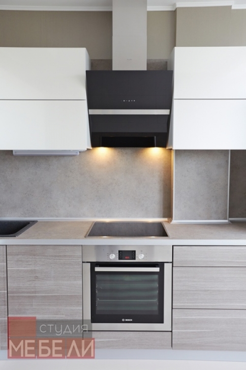 Современная угловая кухня из пластика