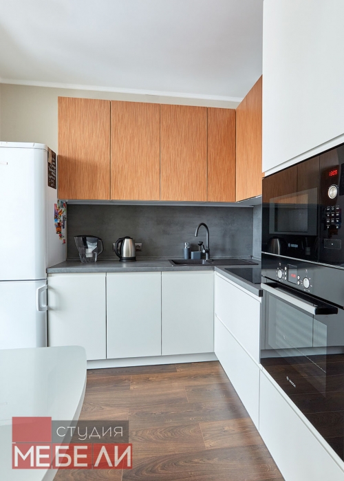 Эргономичная угловая кухня из постформинга