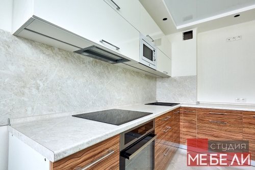 Комбинированная кухня из пластика