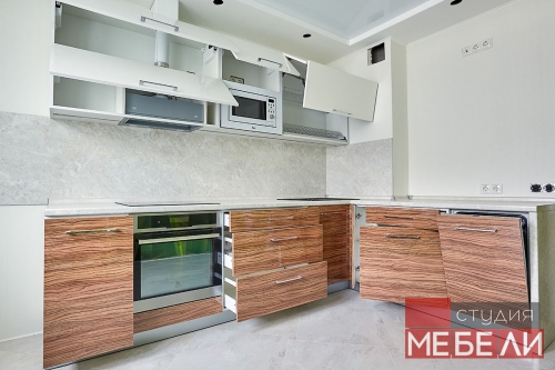 Комбинированная кухня из пластика