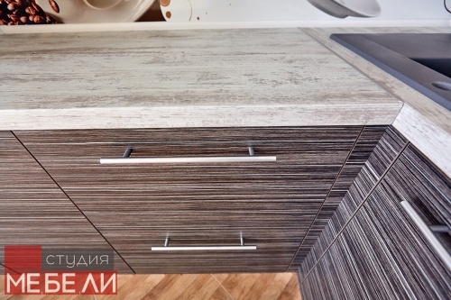 Теплая «кофейная» кухня