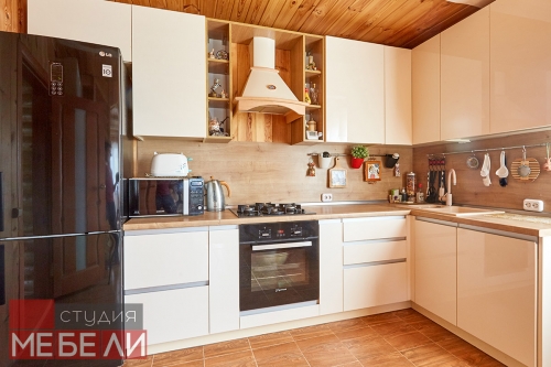 Уютная кухня в деревенском стиле