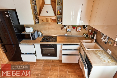 Уютная кухня в деревенском стиле