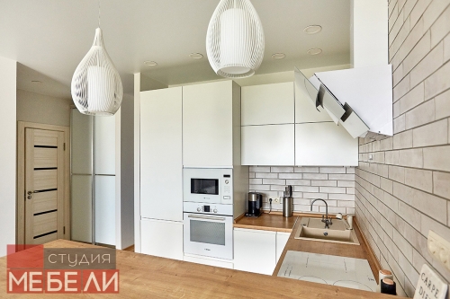 Лаконичная угловая кухня