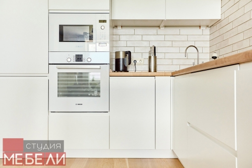 Лаконичная угловая кухня