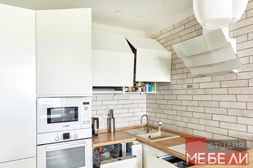 Лаконичная угловая кухня