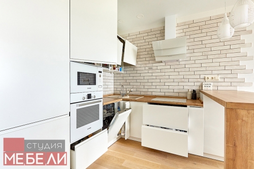 Лаконичная угловая кухня