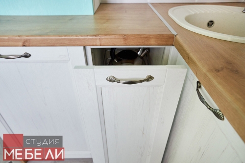 Классическая белая кухня для любого интерьера