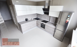 Современная угловая кухня из пластика