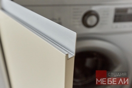 Акриловый гарнитур для компактной кухни