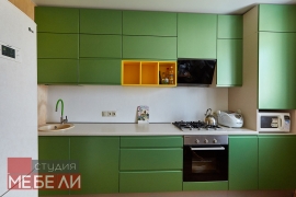 Мятно-желтая кухня из МДФ
