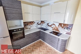 Теплая «кофейная» кухня