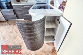 Теплая «кофейная» кухня