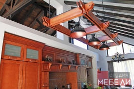 Кухня из массива ясеня в классическом стиле