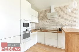 Лаконичная угловая кухня