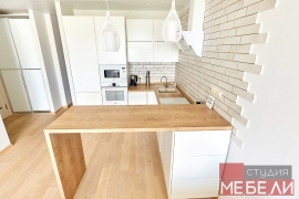 Лаконичная угловая кухня