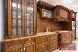 Кухня из массива – проверенная классика