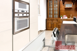 Белая кухня из пластика